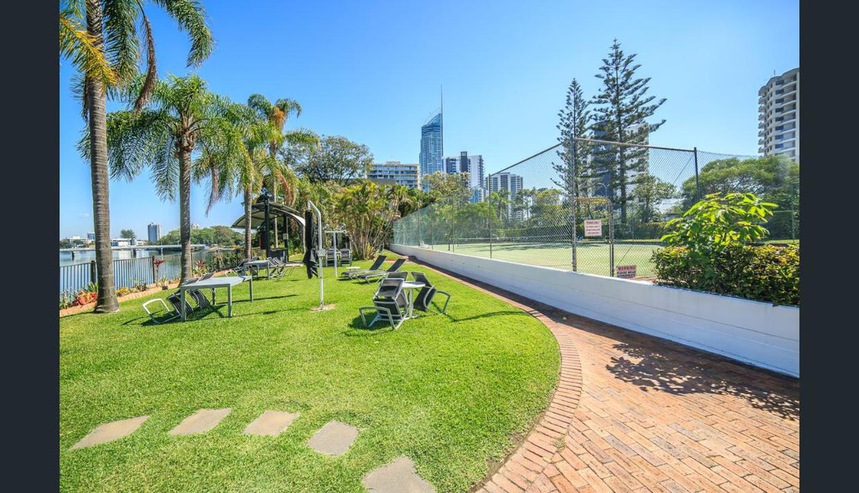 Silverton Apartment Resort Surfers Paradise Gold Coast Buitenkant foto
